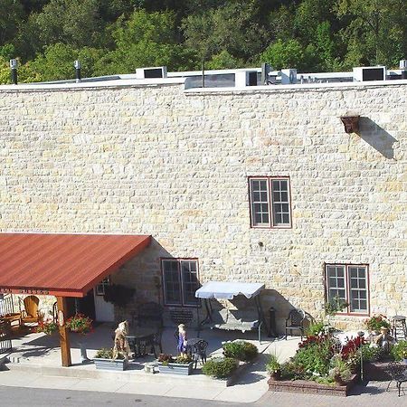 Stone Mill Hotel & Suites Lanesboro Extérieur photo
